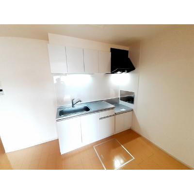 シュガーコート 103【管理NO：1-020536801-01030】 ★家具家電は申し込み後に搬入します★の物件写真3
