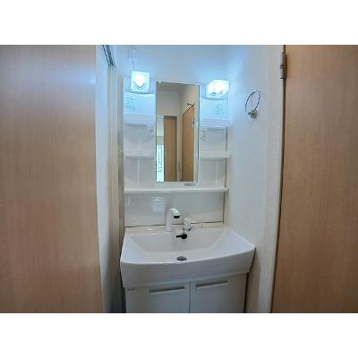 apartment 山形県東根市大字羽入６０７番地１ 

↓地図はこちらから