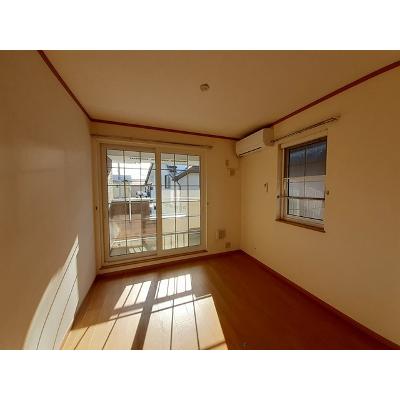 アンジュ　グラース 201【管理NO：1-012296101-02010】 ★家具家電は申し込み後に搬入します★の物件写真2