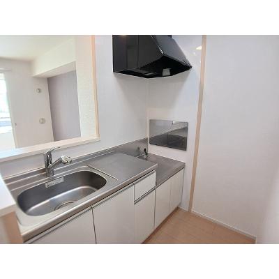 シルナージュ 103【管理NO：1-019156001-01030】 ★家具家電は申し込み後に搬入します★の物件写真3