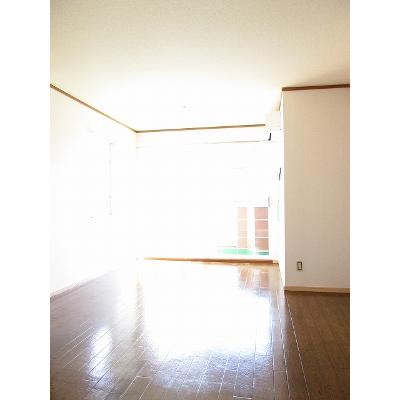 オランダ村Ｅ 521【管理NO：1-007752405-02010】 2026年07月中旬入居可能の物件写真2
