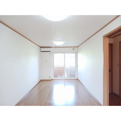 グラシュー　ヒル　Ｂ 104【管理NO：1-012892202-01040】 ★家具家電は申し込み後に搬入します★の物件写真2