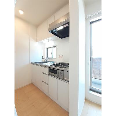 ワイティ　２０２Ｂ 201【管理NO：1-024000202-02010】 ★家具家電は申し込み後に搬入します 2026年08月上旬入居可能の物件写真3