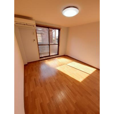 スカイヒルズ 101【管理NO：1-099219001-01010】 ★家具家電は申し込み後に搬入しますの物件写真2