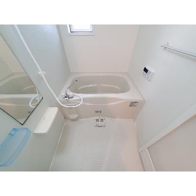 シーズンⅣ 203【管理NO：1-018199402-02030】 ★家具家電は申し込み後に搬入します★の物件写真4