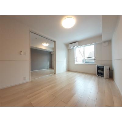 カーチス 202【管理NO：1-027373801-02020】 ★家具家電は申し込み後に搬入します 2026年08月上旬入居可能の物件写真2