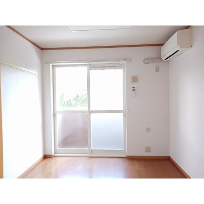 フルハムロード 103【管理NO：1-013025601-01030】 ★家具家電は申し込み後に搬入します★の物件写真2
