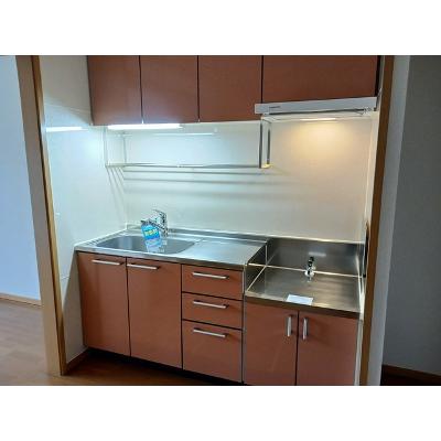 フルハムロード 103【管理NO：1-013025601-01030】 ★家具家電は申し込み後に搬入します★の物件写真3