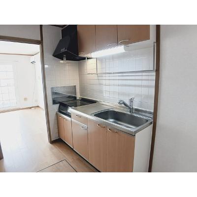 メリースクエアセブン 103【管理NO：1-011171201-01030】 ★家具家電は申し込み後に搬入します★の物件写真3