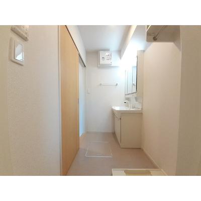 グランツＲ３ 201【管理NO：1-025345201-02010】 ★家具家電は申し込み後に搬入します★の物件写真6
