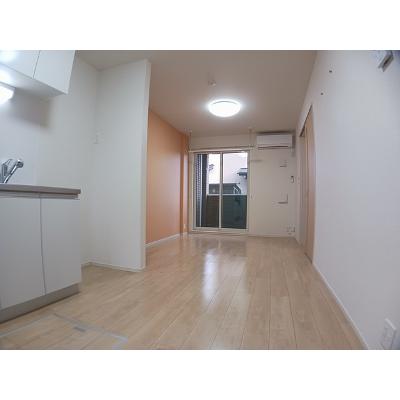 ドルチェヴィータ 103【管理NO：1-022420601-01030】 ★家具家電は申し込み後に搬入します★の物件写真2