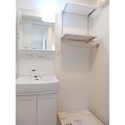 ユイナス 201【管理NO：1-026073801-02010】 ★家具家電は申し込み後に搬入します★の物件写真6
