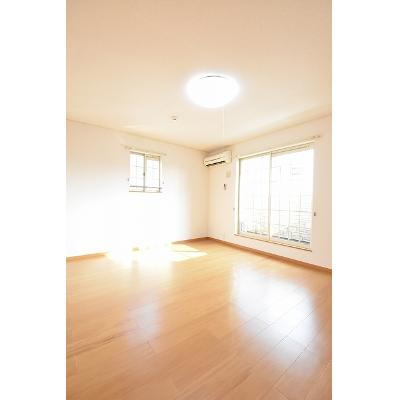 サンフラワーあたご 201【管理NO：1-014505301-02010】 2026年08月下旬入居可能の物件写真2