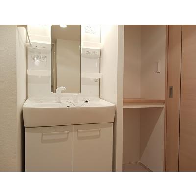 ノーブル 101【管理NO：1-017730501-01010】 ★家具家電は申し込み後に搬入します★の物件写真6