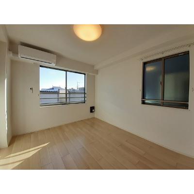 ロイヤル・鈴　Ｅ 202【管理NO：1-026414602-02020】 ★家具家電は申し込み後に搬入します 2026年08月下旬入居可能の物件写真2