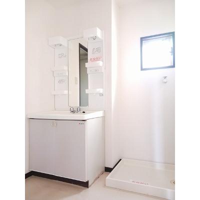 ロイヤルヒルズ 102【管理NO：1-004173001-01020】 ★家具家電は申し込み後に搬入します 2026年09月中旬入居可能の物件写真6