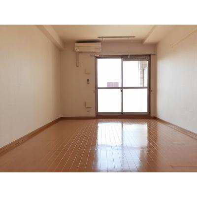 パークレジデンス小山 303【管理NO：1-015007601-03030】 ★家具家電は申し込み後に搬入します★の物件写真2