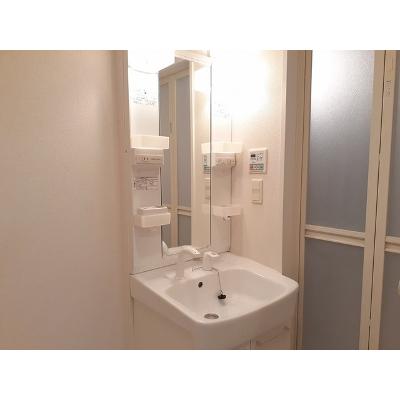 パークレジデンス小山 303【管理NO：1-015007601-03030】 ★家具家電は申し込み後に搬入します★の物件写真6