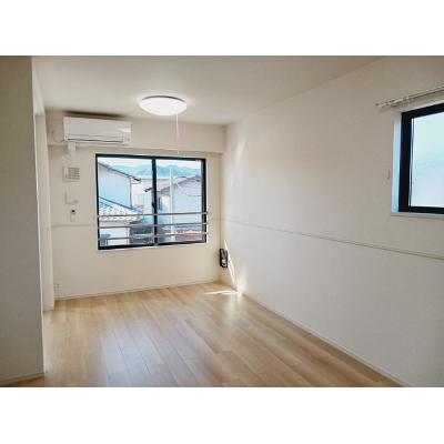 スプリング　サニー 201【管理NO：1-027479401-02010】 ★家具家電は申し込み後に搬入します 2026年08月中旬入居可能の物件写真2