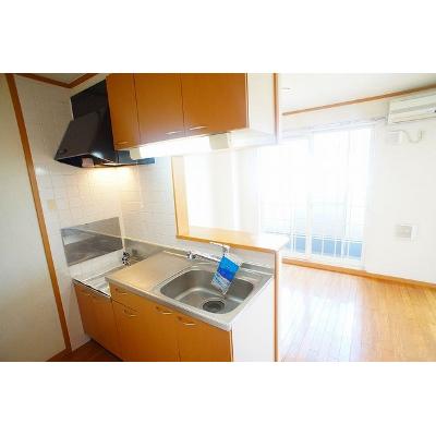 セカンドコート 203【管理NO：1-012184401-02030】 ★家具家電は申し込み後に搬入します 2026年09月中旬入居可能の物件写真3