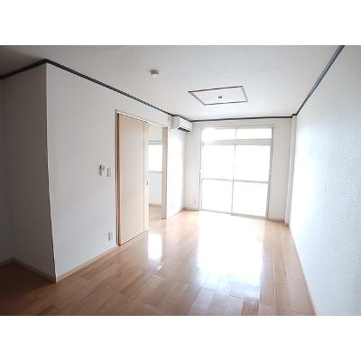 エルディム東郷 101【管理NO：1-001943901-01010】 ★家具家電は申し込み後に搬入します★の物件写真2