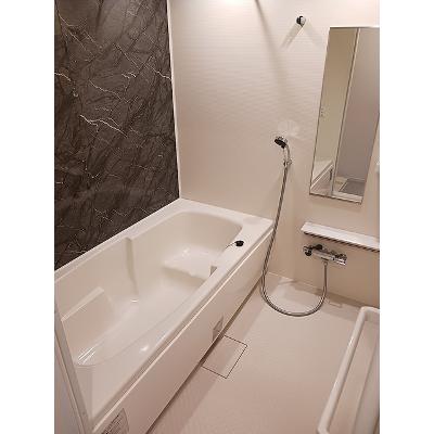 ローズベルⅡ 103【管理NO：1-025241102-01030】 ★家具家電は申し込み後に搬入します★の物件写真4