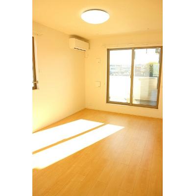 シルフィード 201【管理NO：1-022695901-02010】 ★家具家電は申し込み後に搬入します 2026年08月中旬入居可能の物件写真2