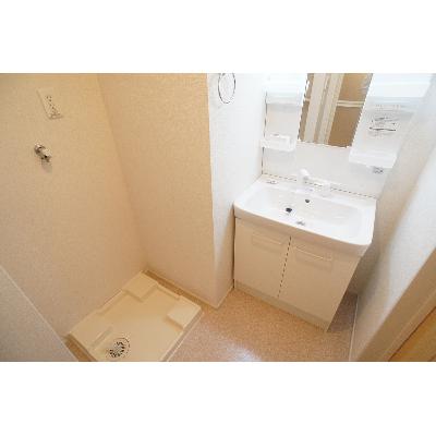 ソルティガ 103【管理NO：1-022079201-01030】 ★家具家電は申し込み後に搬入します★の物件写真6
