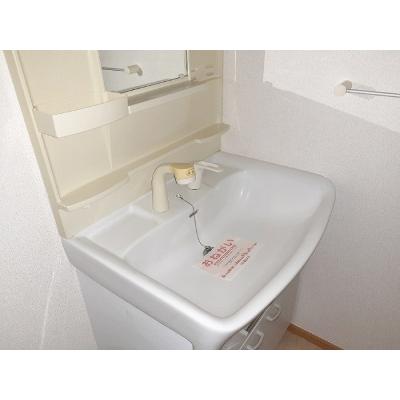 apartment 埼玉県三郷市谷口６０１－２ 

↓地図はこちらから
