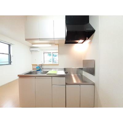 イースト　スプリング 201【管理NO：1-017525101-02010】 ★家具家電は申し込み後に搬入します 2026年07月中旬入居可能の物件写真3
