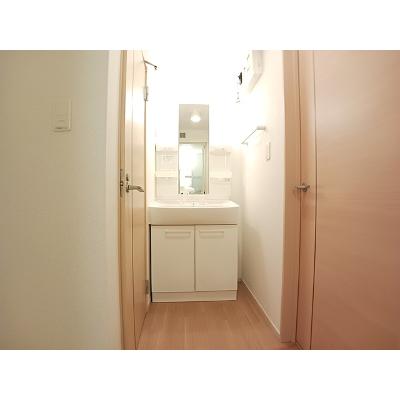 イーザ 202【管理NO：1-017049201-02020】 ★家具家電は申し込み後に搬入します★の物件写真6