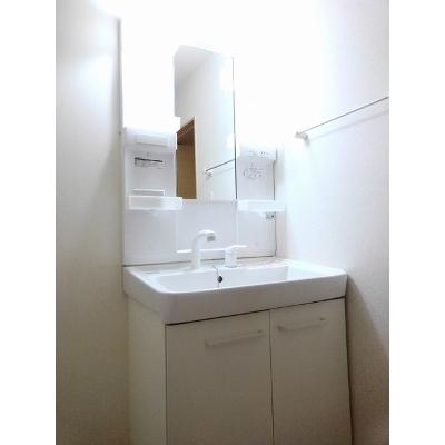 apartment 石川県河北郡津幡町字加賀爪ニ４８－１ 

↓地図はこちらから