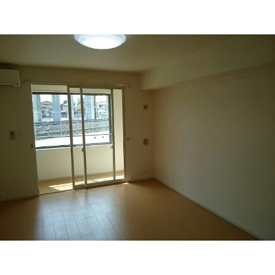 ハーティネスⅡ 101【管理NO：1-019194002-01010】 ★家具家電は申し込み後に搬入しますの物件写真2