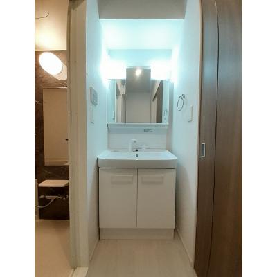 カーサ・エスカリエ 302【管理NO：1-026786101-03020】 ★家具家電は申し込み後に搬入します 2026年08月下旬入居可能の物件写真6
