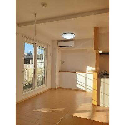 アンベリー 202【管理NO：1-016596101-02020】 ★家具家電は申し込み後に搬入します 2026年08月中旬入居可能の物件写真2