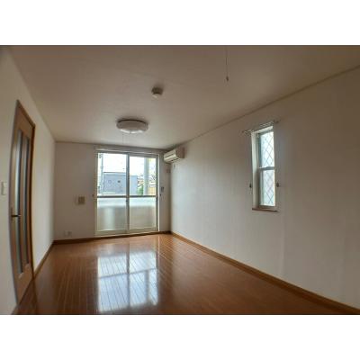 リバーサイドⅡ 101【管理NO：1-013817901-01010】 ★家具家電は申し込み後に搬入します★の物件写真2