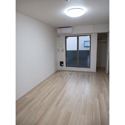 ウッチェロ・ブルー 203【管理NO：1-027851701-02030】 ★家具家電は申し込み後に搬入しますの物件写真2