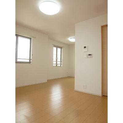 メゾンエス 203【管理NO：1-020186401-02030】 ★家具家電は申し込み後に搬入します★の物件写真2