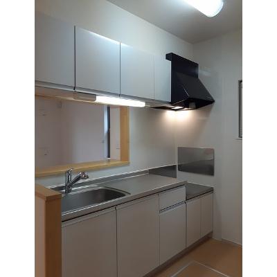 アイリス栗木山 101【管理NO：1-019835101-01010】 ★家具家電は申し込み後に搬入します★ ★2026年08月下旬入居可能★の物件写真3