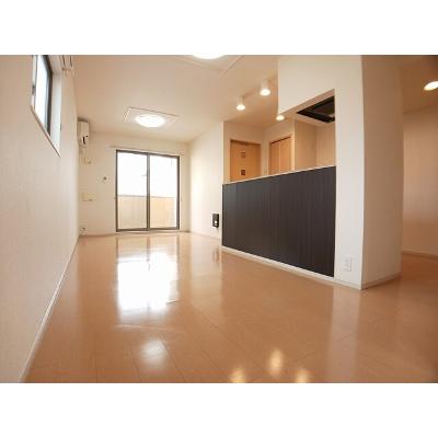 アビタシオン　Ⅱ 103【管理NO：1-019593102-01030】 ★家具家電は申し込み後に搬入しますの物件写真2