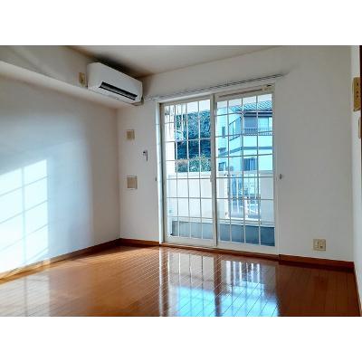 ロマネクス 102【管理NO：1-014340001-01020】 ★家具家電は申し込み後に搬入しますの物件写真2