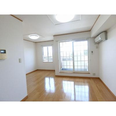 セイバリー 203【管理NO：1-013235201-02030】 ★家具家電は申し込み後に搬入します 2026年08月中旬入居可能の物件写真2