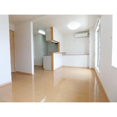 ソラーレロッソ 205【管理NO：1-016876201-02040】 ★家具家電は申し込み後に搬入します 2026年08月上旬入居可能の物件写真2