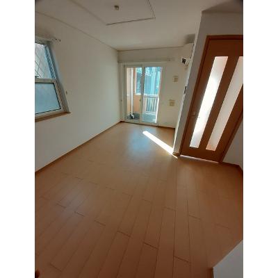 パークス古見 102【管理NO：1-014949201-01020】 ★家具家電は申し込み後に搬入します 2026年08月下旬入居可能の物件写真2