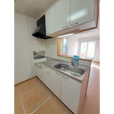 パークス古見 102【管理NO：1-014949201-01020】 ★家具家電は申し込み後に搬入します 2026年08月下旬入居可能の物件写真3