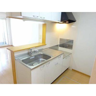 フォー　シーズンズ 101【管理NO：1-015283501-01010】 ★家具家電は申し込み後に搬入します 2026年08月上旬入居可能の物件写真3