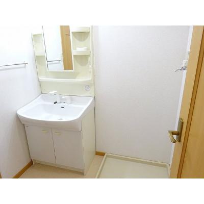 ユングフラウ 101【管理NO：1-011997501-01010】 ★家具家電は申し込み後に搬入します★の物件写真6