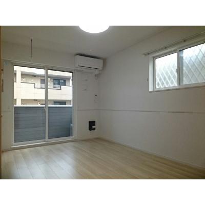 アウル 101【管理NO：1-025627001-01010】 ★家具家電は申し込み後に搬入しますの物件写真2