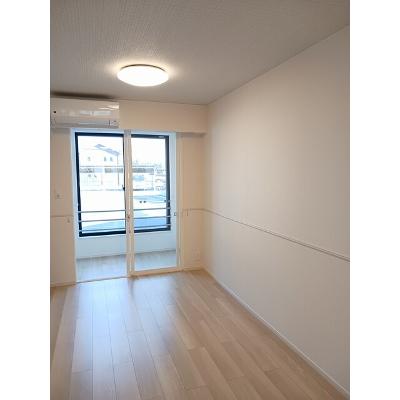 ヒカルサ伊勢小俣Ⅱ 102【管理NO：1-027730602-01020】 2026年07月中旬入居可能の物件写真2
