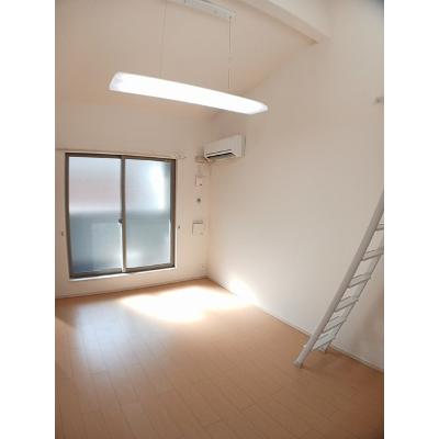 ノイ　アンソレイエ 203【管理NO：1-021183301-02030】 ★家具家電は申し込み後に搬入します 2026年10月中旬入居可能の物件写真2